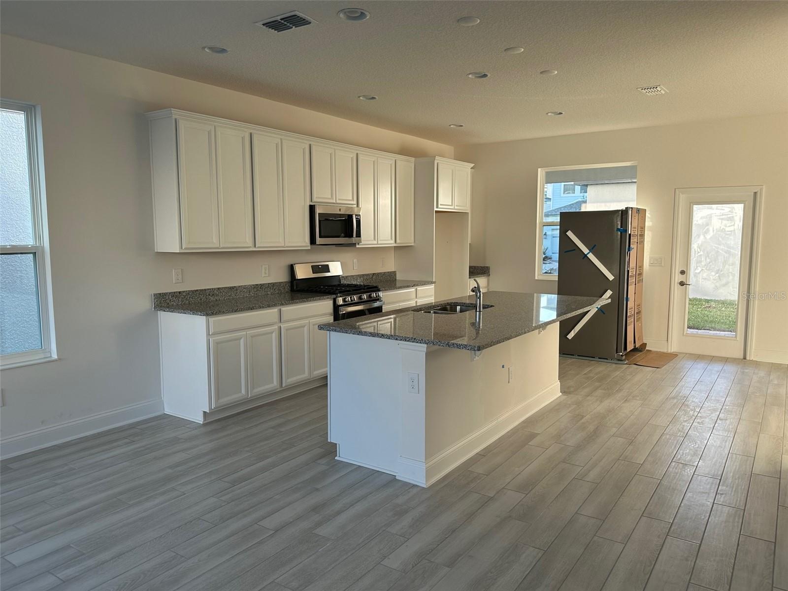 ENCORE/OVATION-PH 3 - Residential