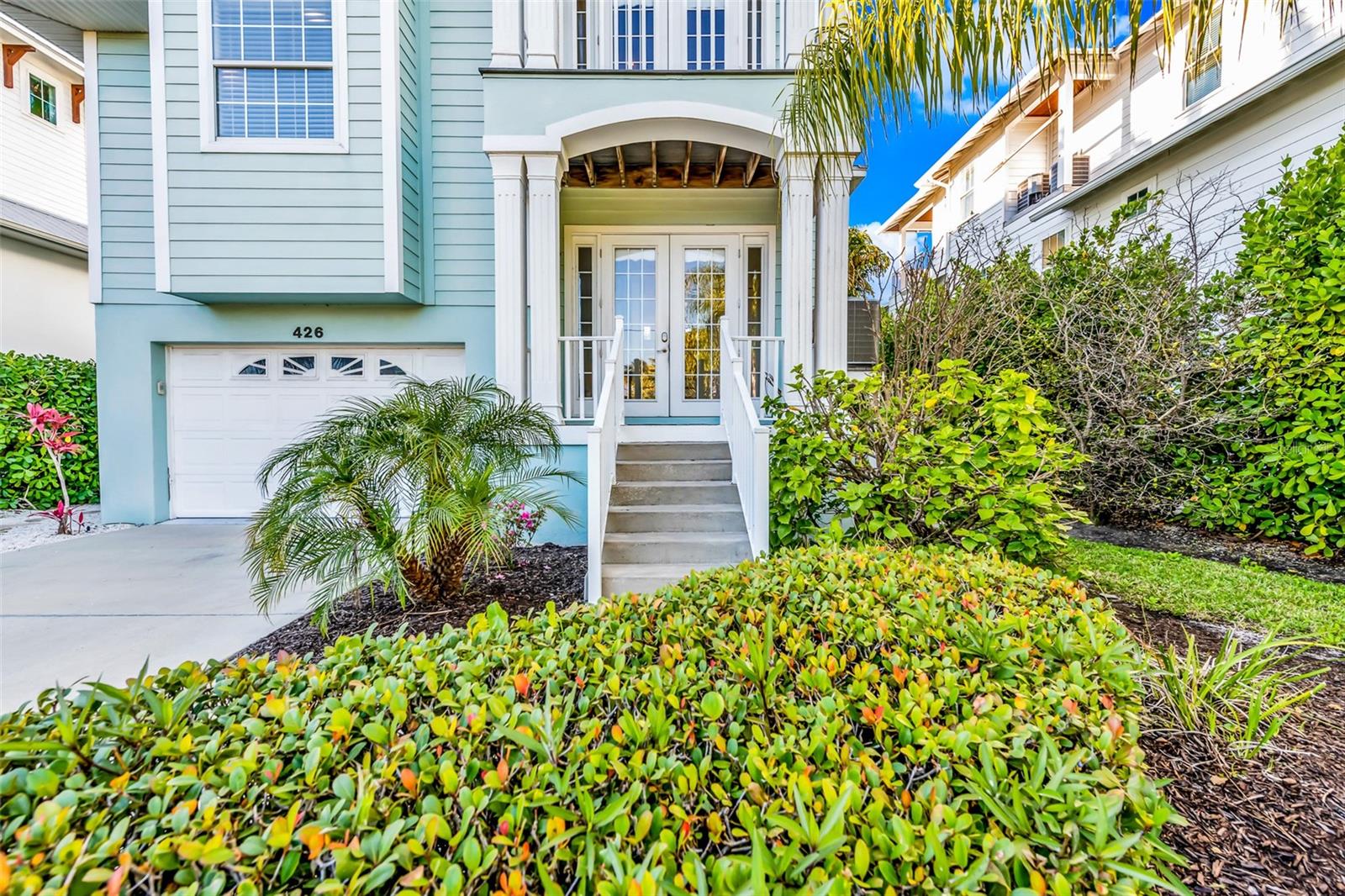 426 MAGNOLIA AVENUE