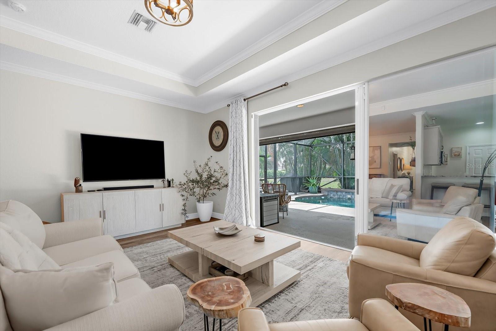 RIVER STRAND - Residential