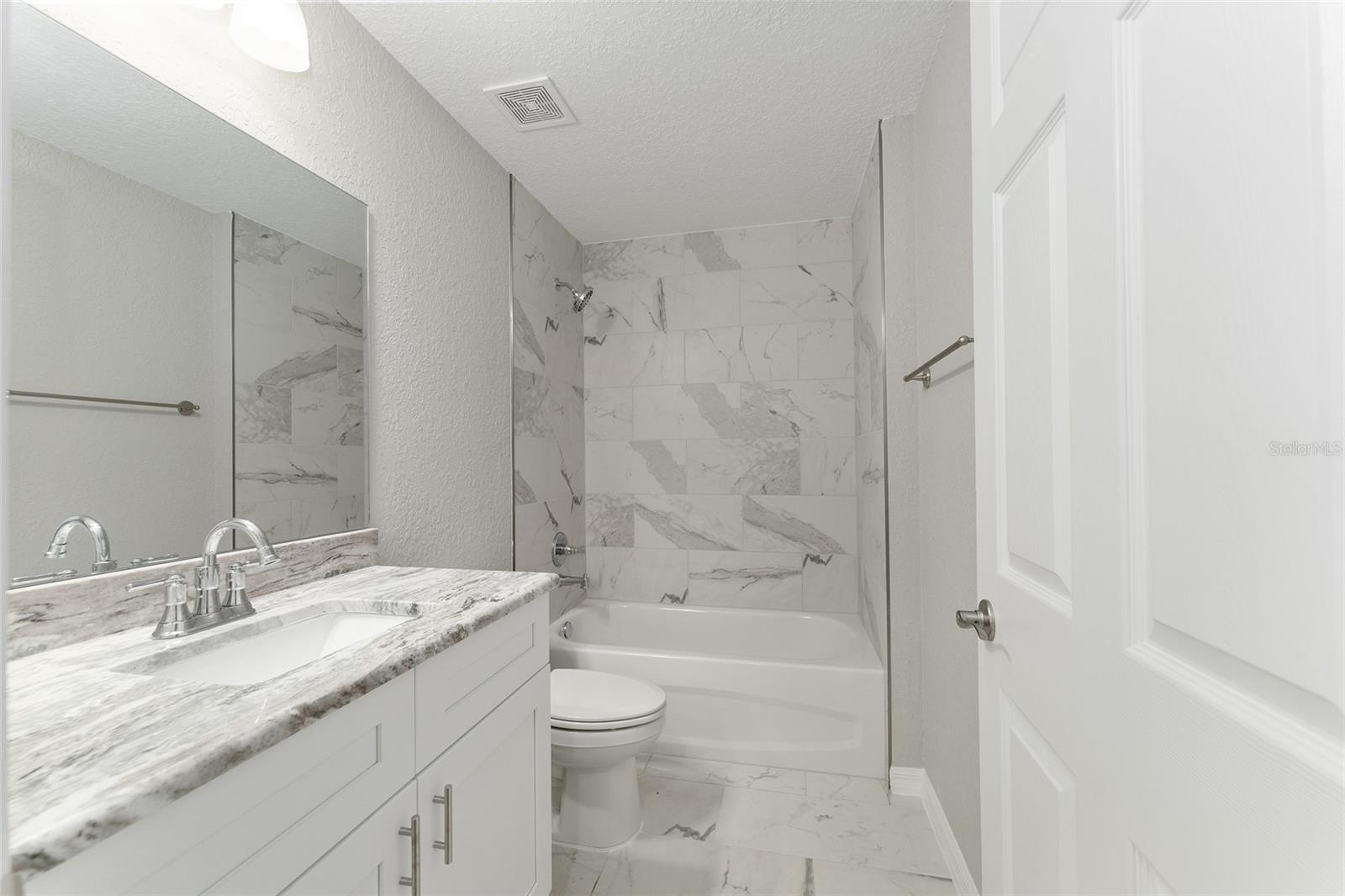 SILVER SPRINGS SHORES - Residential