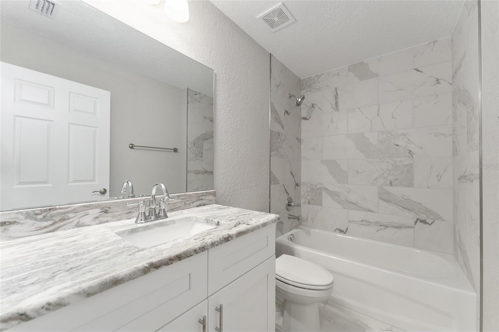 SILVER SPRINGS SHORES - Residential