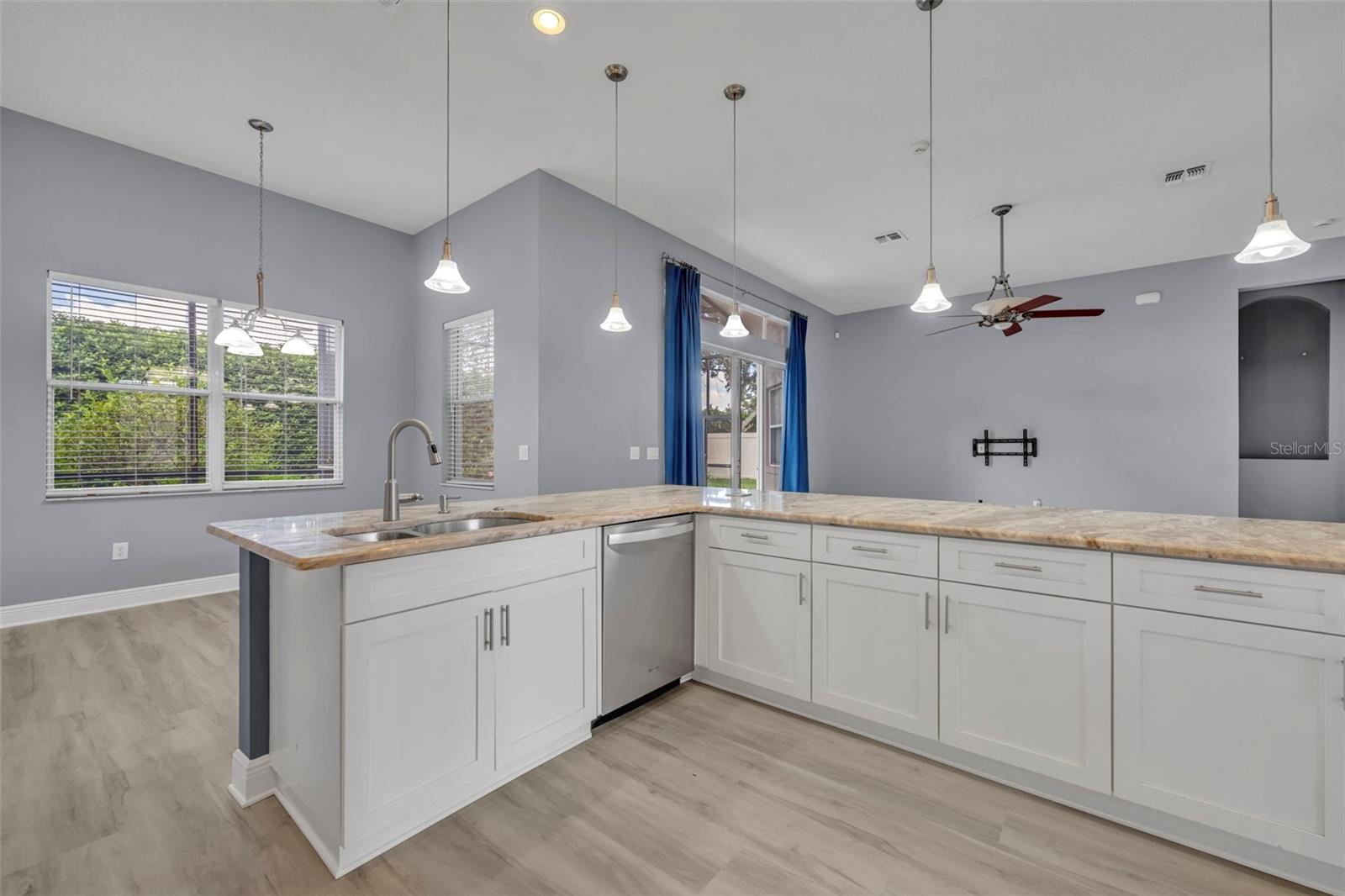 CLERMONT REGENCY HILLS PH 03 LT 67 PB 49 - Residential