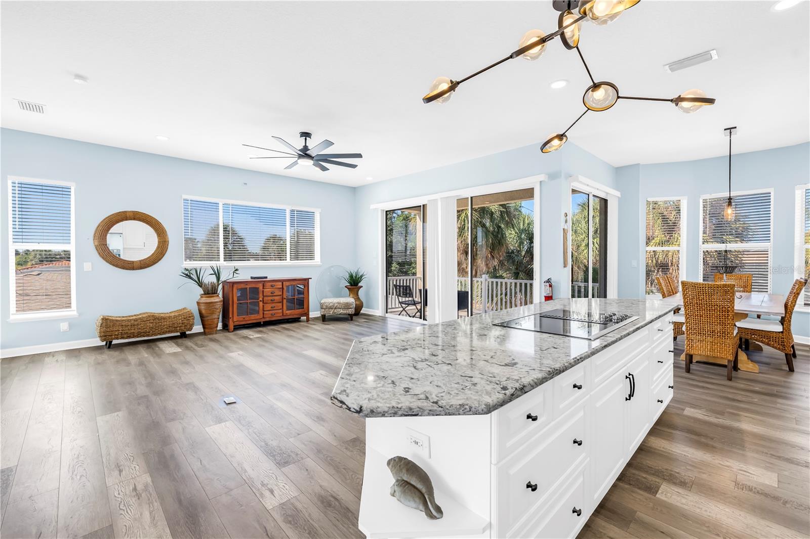 ST PETERSBURG BEACH NORTH UNIT 7 - Residential Lease