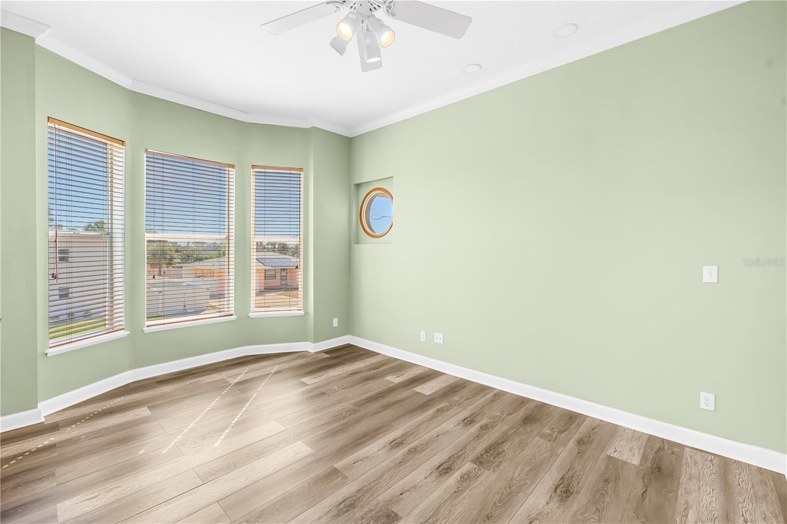 ST PETERSBURG BEACH NORTH UNIT 7 - Residential Lease