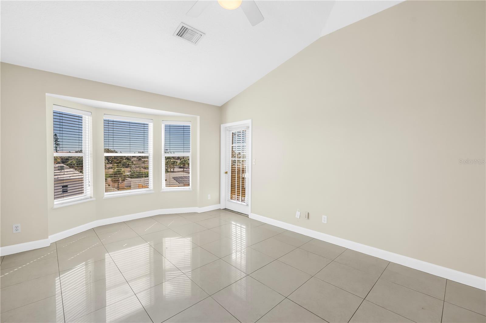 ST PETERSBURG BEACH NORTH UNIT 7 - Residential Lease