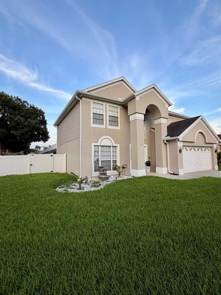 3232 HERONS POINT CIRCLE