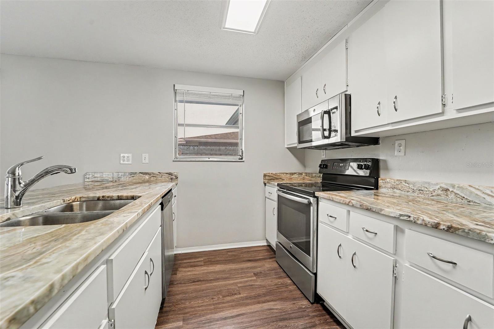 JASMINE LAKES - Residential