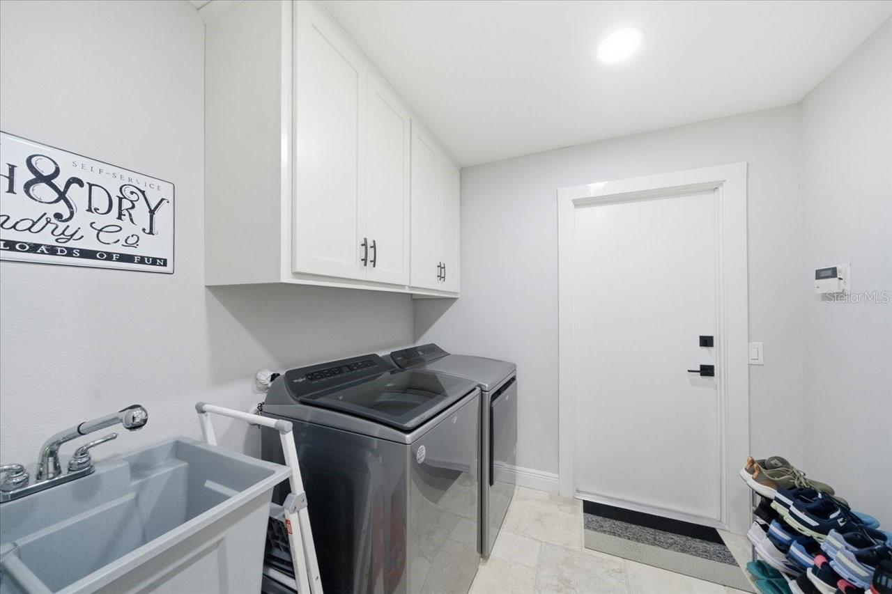 VILLAGE VI OF CARROLLWOOD VILL - Residential