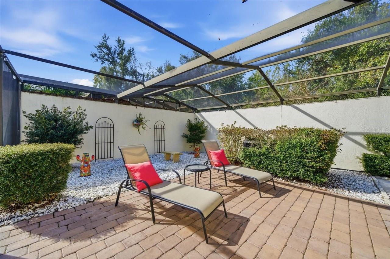 VILLAGE VI OF CARROLLWOOD VILL - Residential