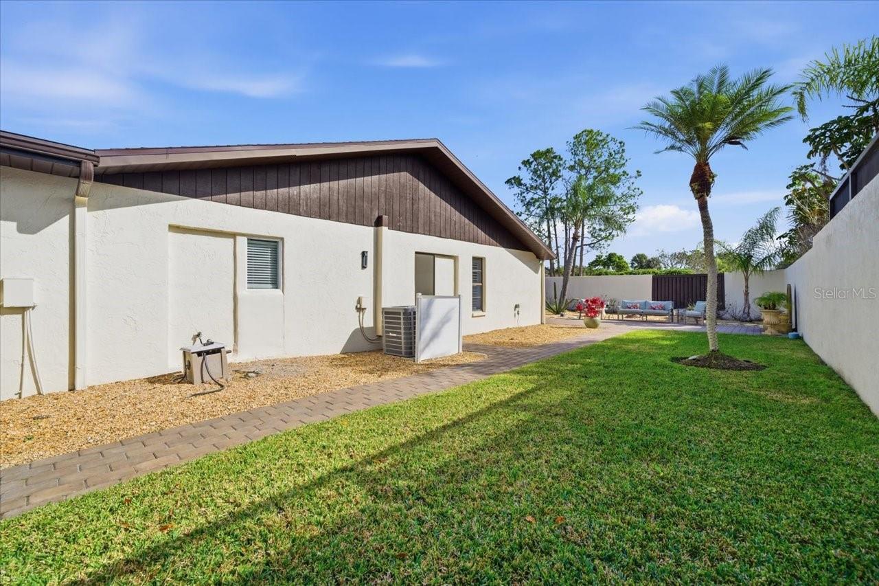 VILLAGE VI OF CARROLLWOOD VILL - Residential