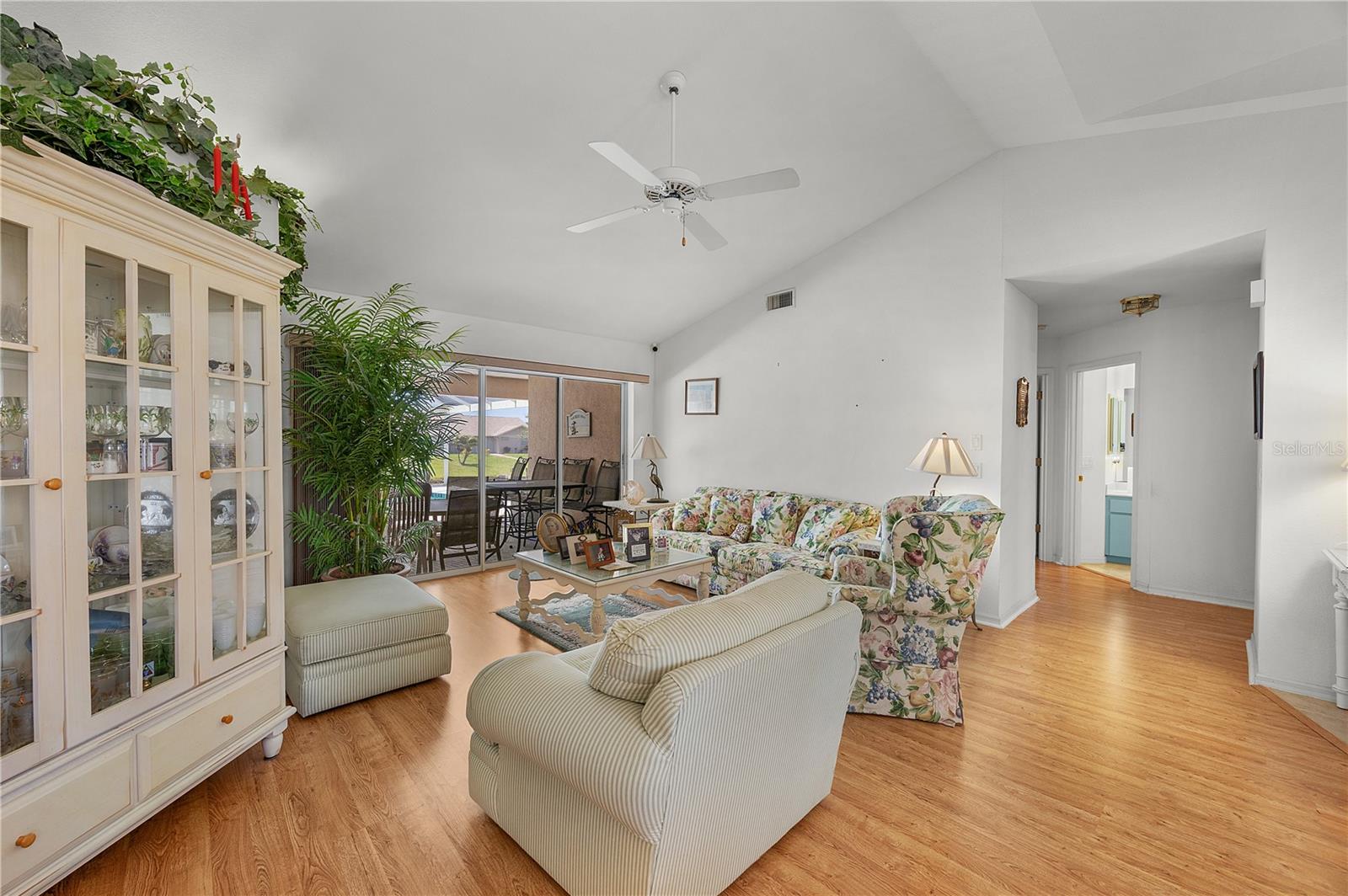 ROTONDA WEST PEBBLE BEACH - Residential