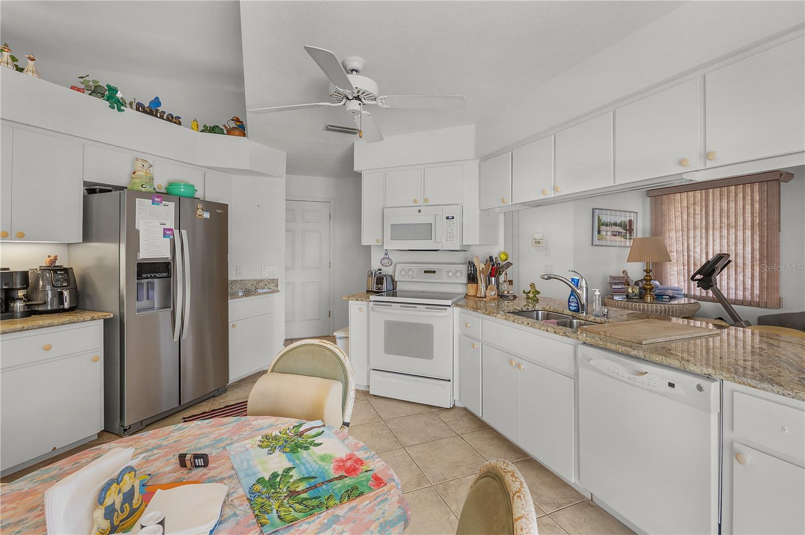 ROTONDA WEST PEBBLE BEACH - Residential