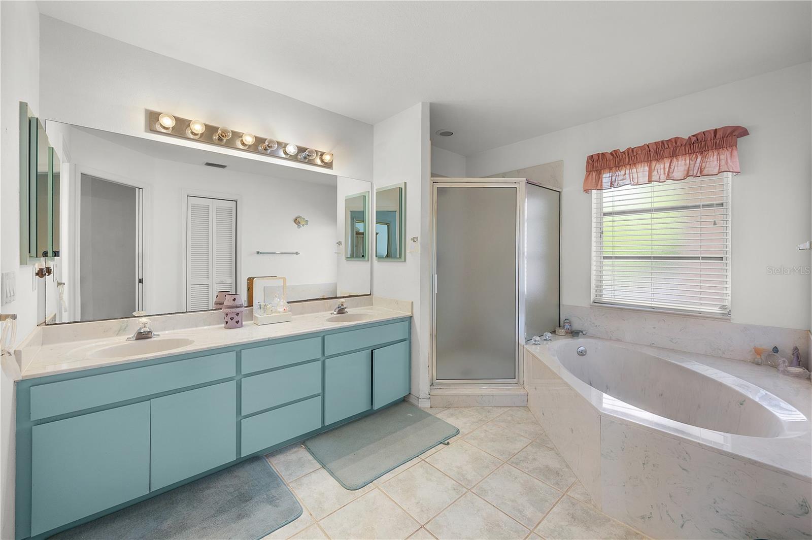 ROTONDA WEST PEBBLE BEACH - Residential