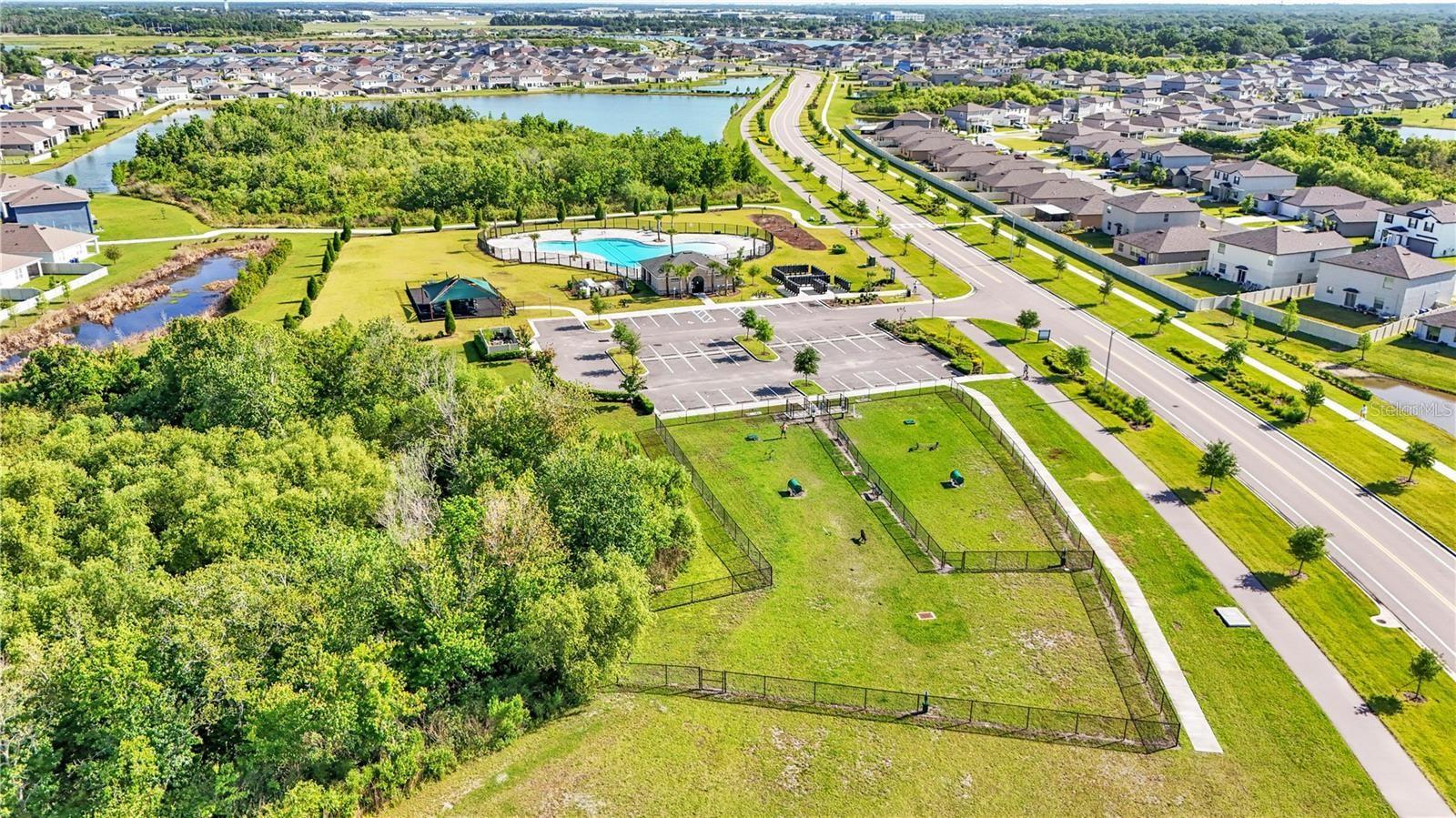 TOWNE PARK ESTATES - Residential