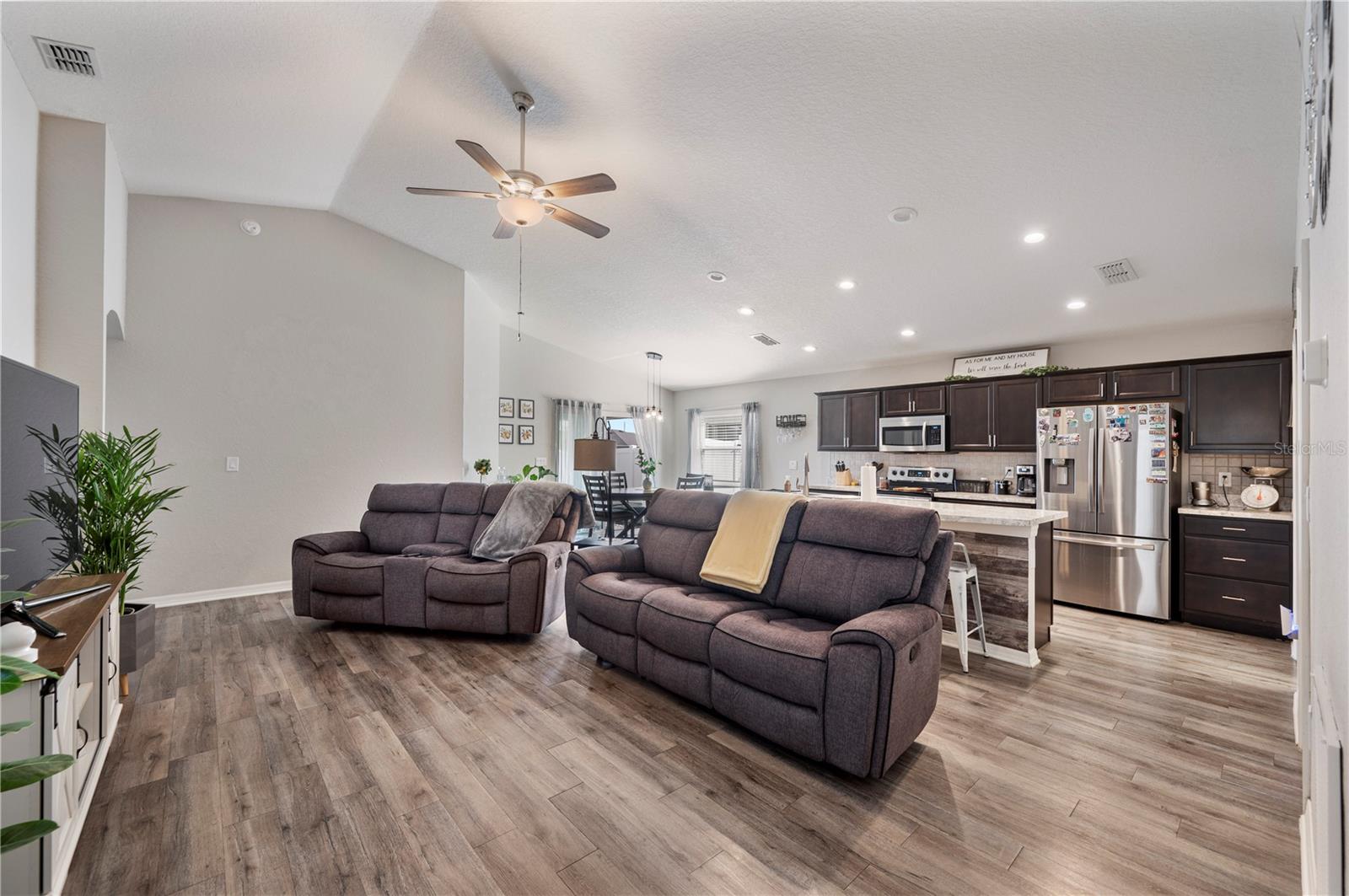 TOWNE PARK ESTATES - Residential