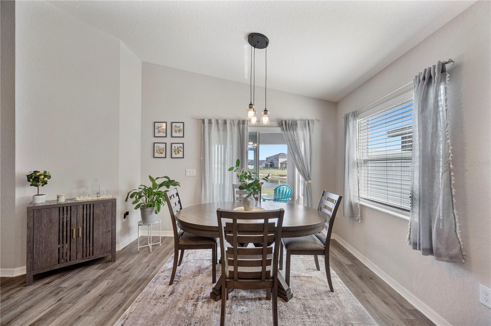 TOWNE PARK ESTATES - Residential