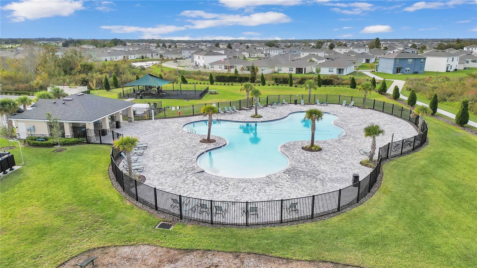 TOWNE PARK ESTATES - Residential