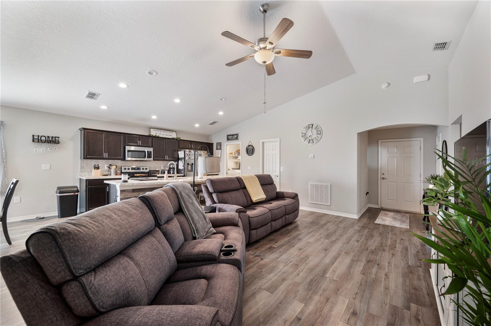 TOWNE PARK ESTATES - Residential