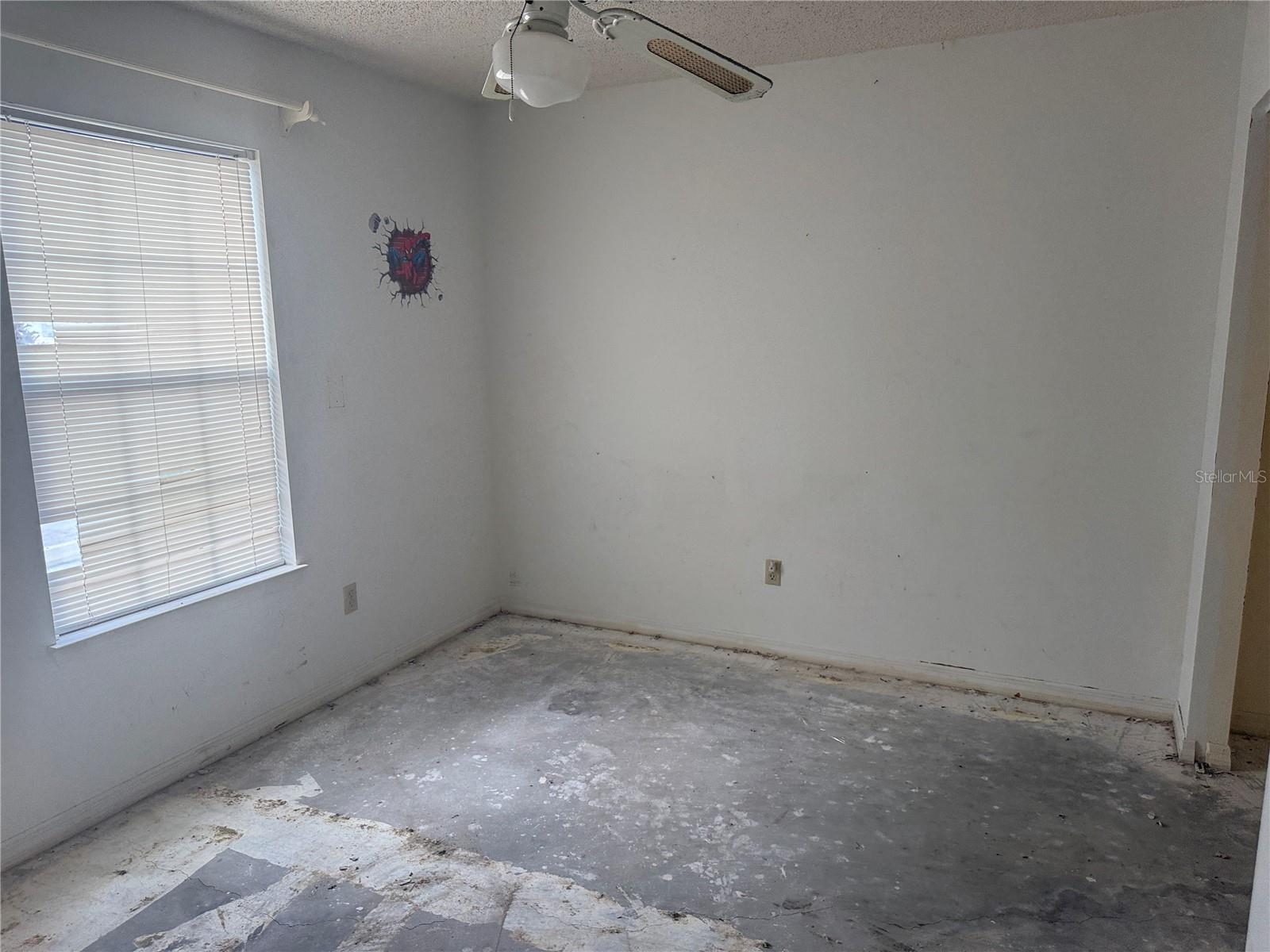 1116 FAIRVILLA DRIVE 1116