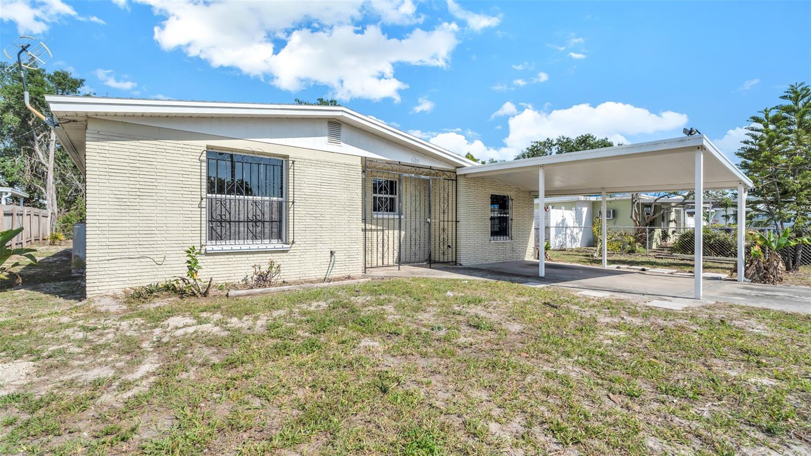 5609 GOLDEN DRIVE