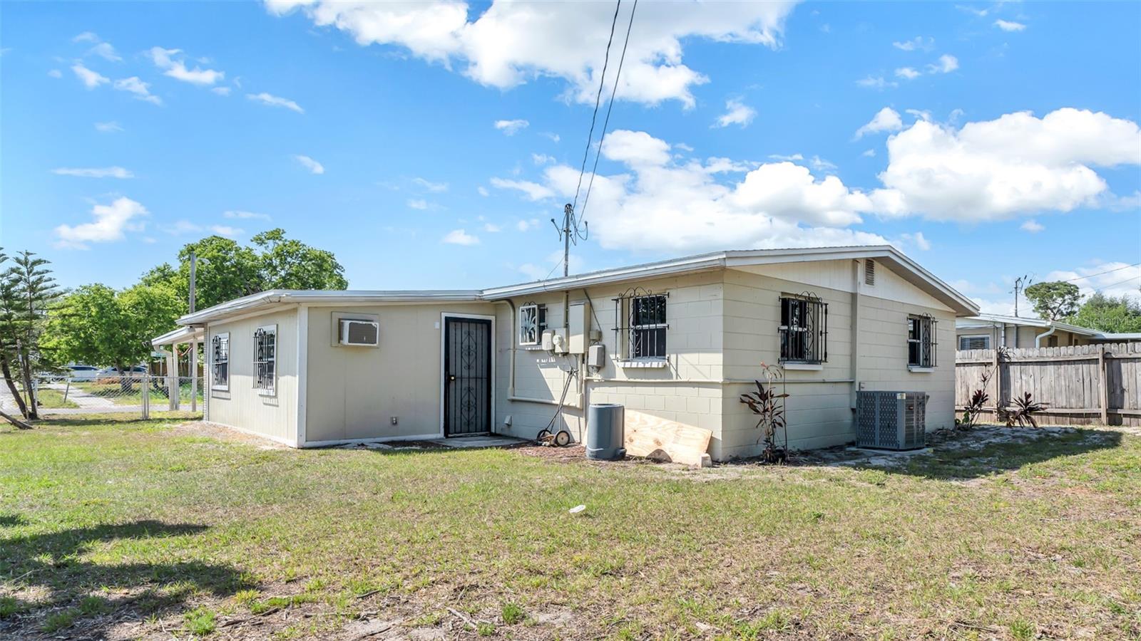 5609 GOLDEN DRIVE