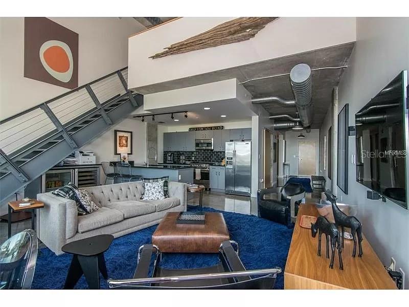 VICTORY LOFTS A CONDO - Residential Lease