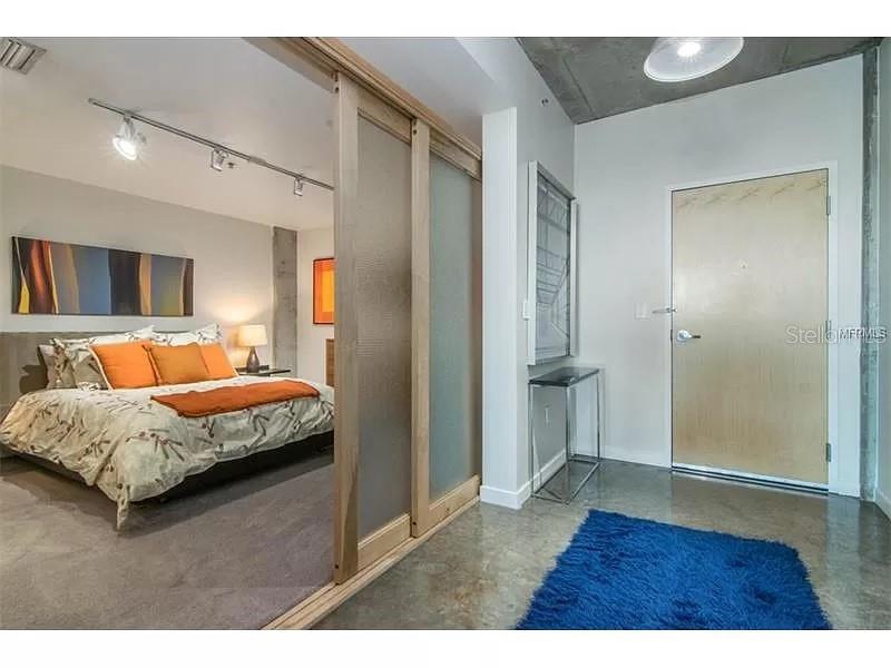 VICTORY LOFTS A CONDO - Residential Lease