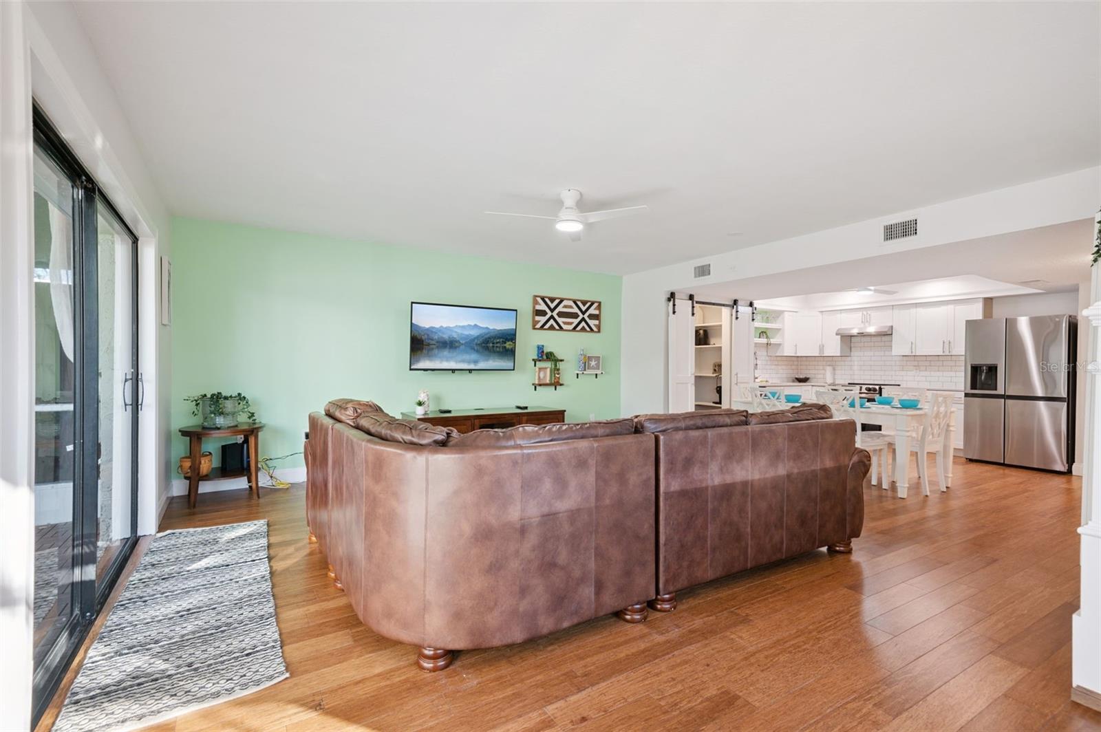 WINDJAMMER TWNHSE CONDO PH III - Residential