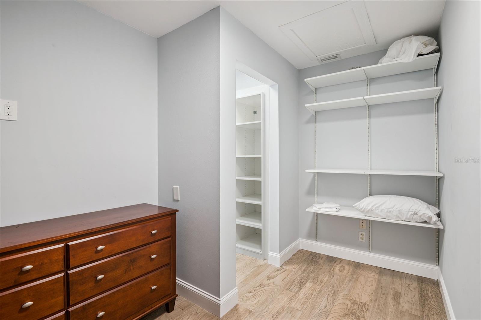 WINDJAMMER TWNHSE CONDO PH III - Residential