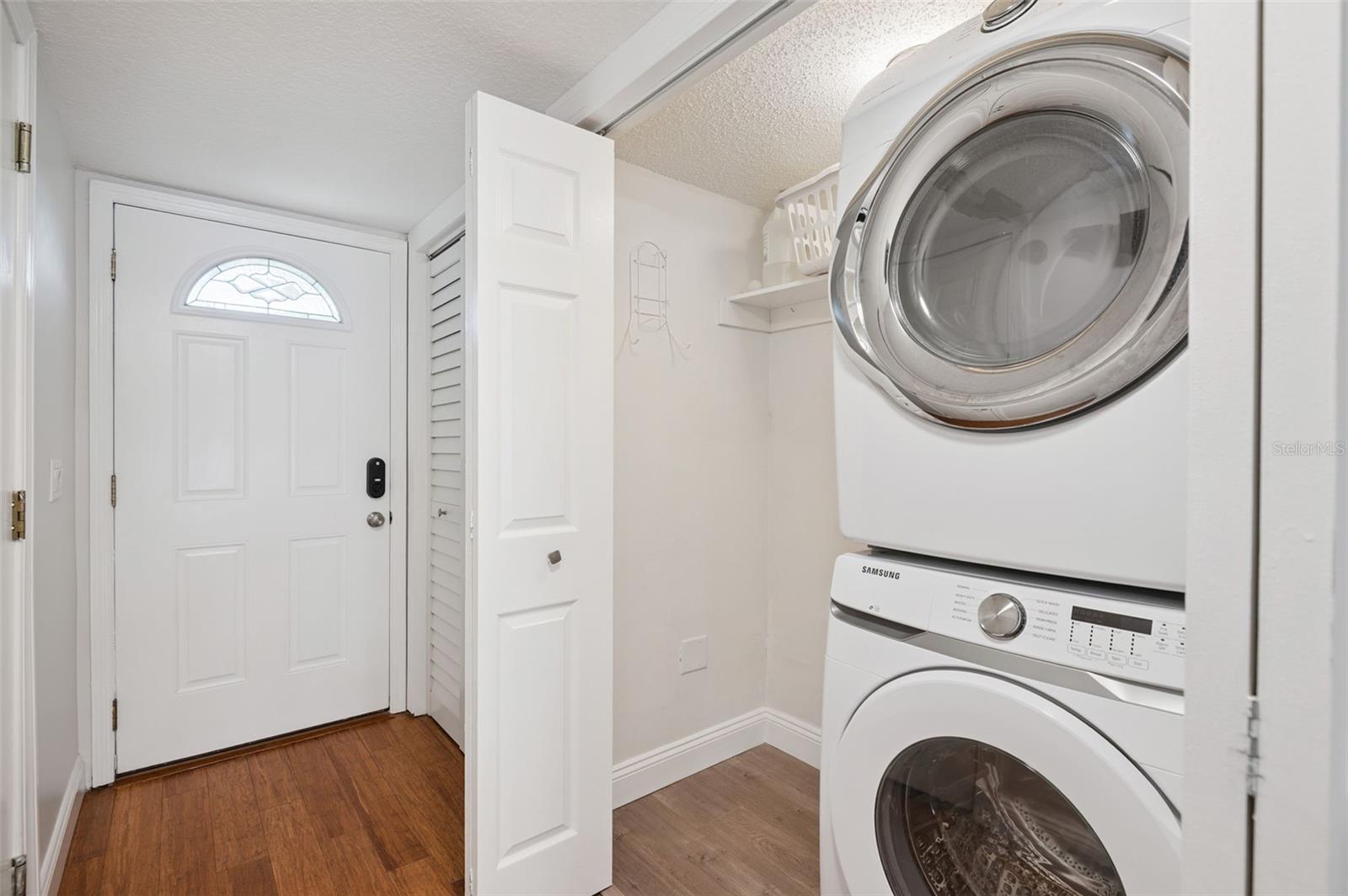 WINDJAMMER TWNHSE CONDO PH III - Residential