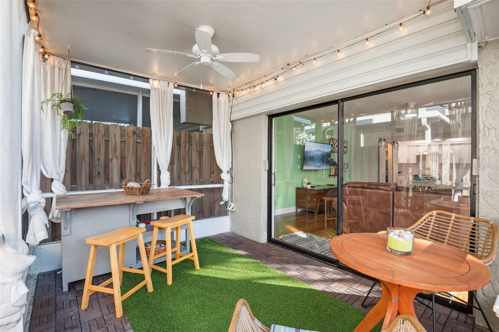 WINDJAMMER TWNHSE CONDO PH III - Residential