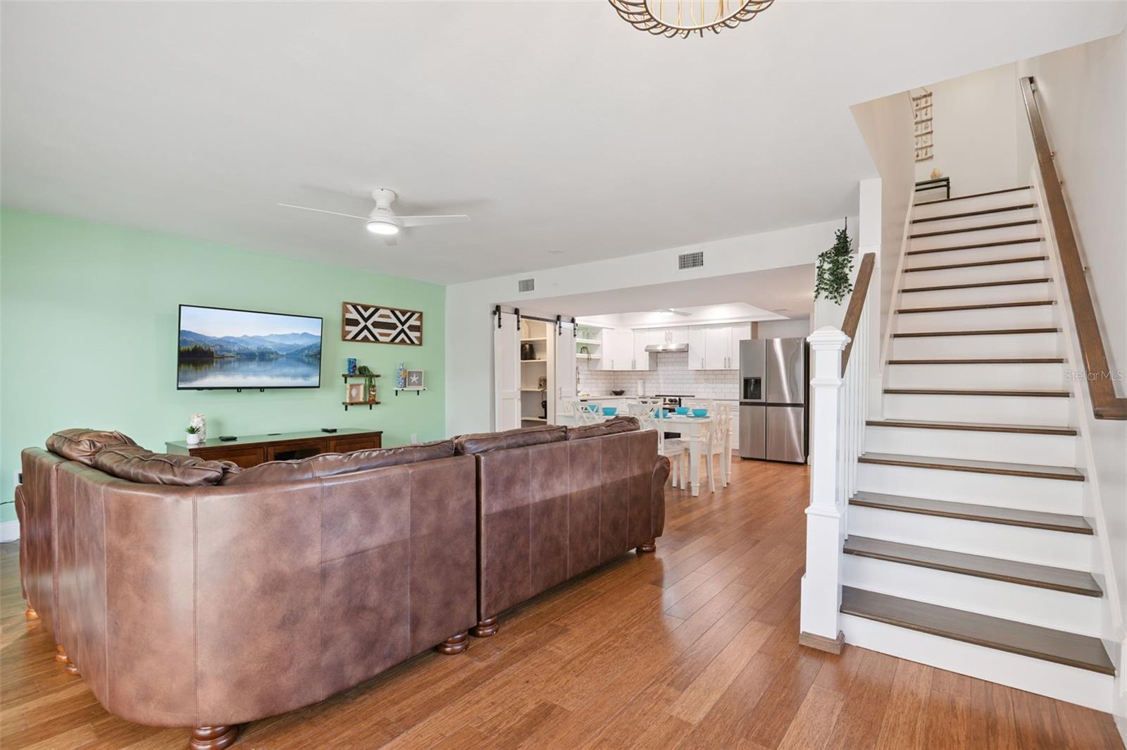 WINDJAMMER TWNHSE CONDO PH III - Residential