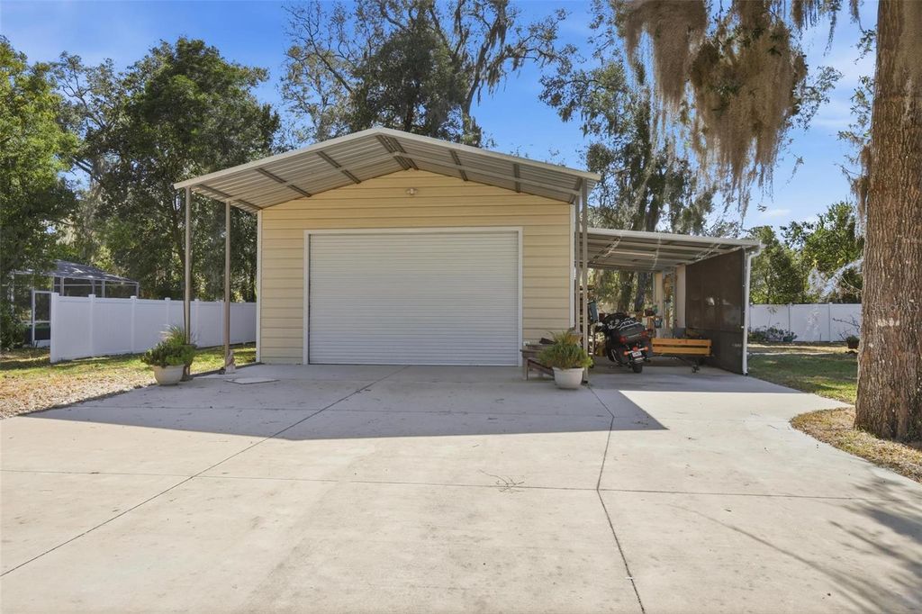 Photo of 1008 E Michigan Avenue, Deland, FL 32724 (MLS # V4947229)