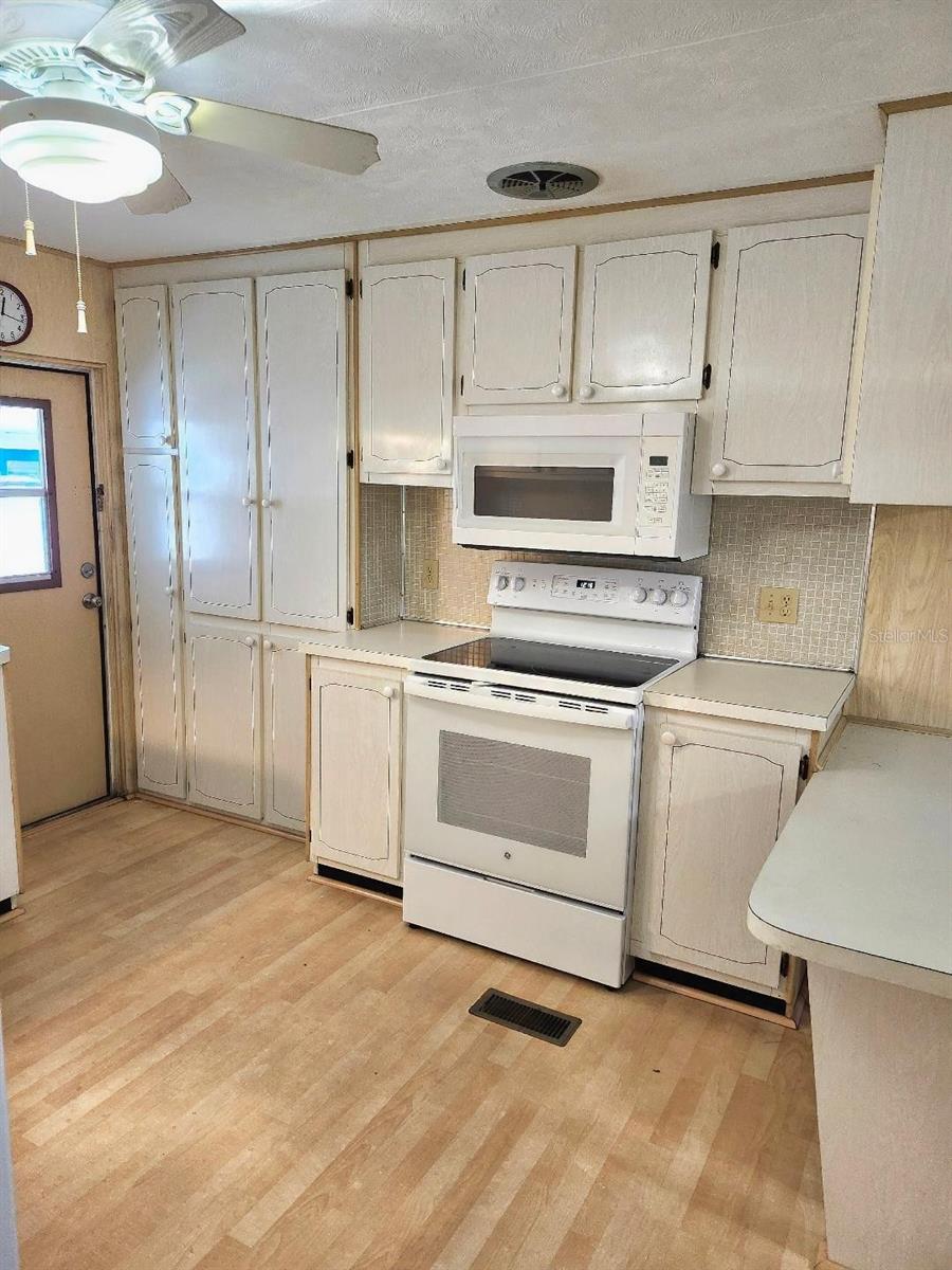 TRAILER ESTATES - Residential