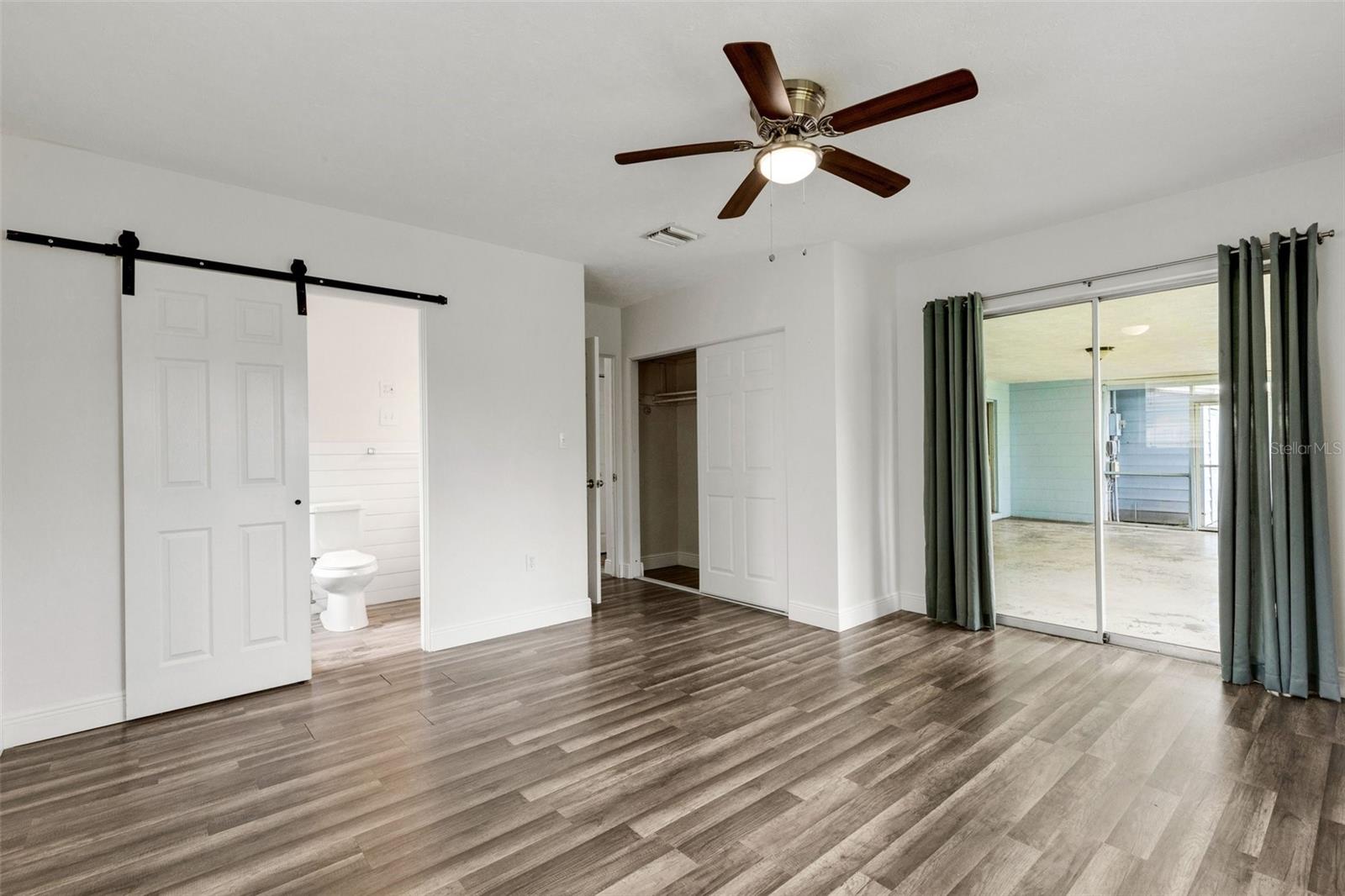 SOUTH GATE RIDGE 02 - Residential