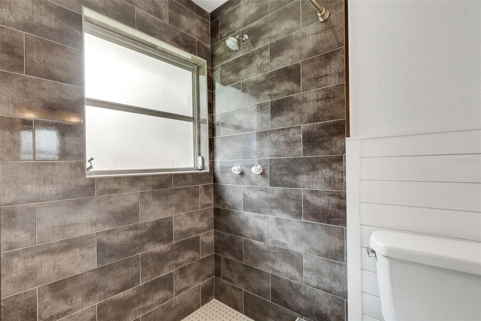 SOUTH GATE RIDGE 02 - Residential