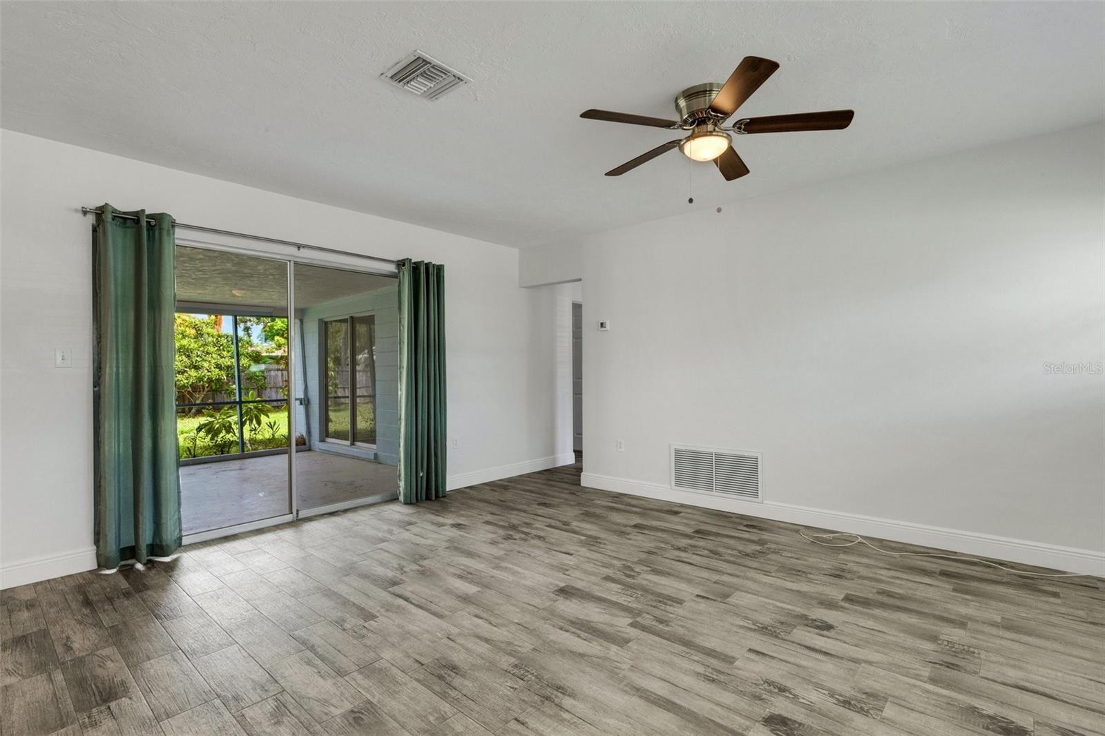 SOUTH GATE RIDGE 02 - Residential