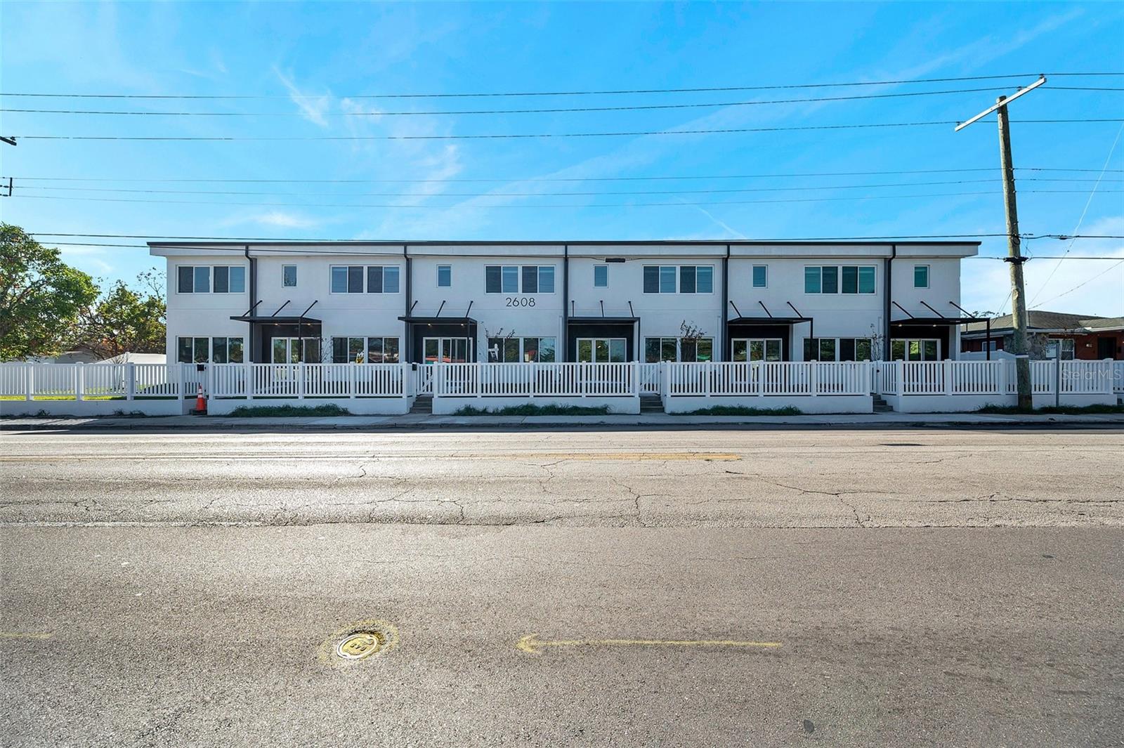 2608 W COLUMBUS DRIVE 1-5