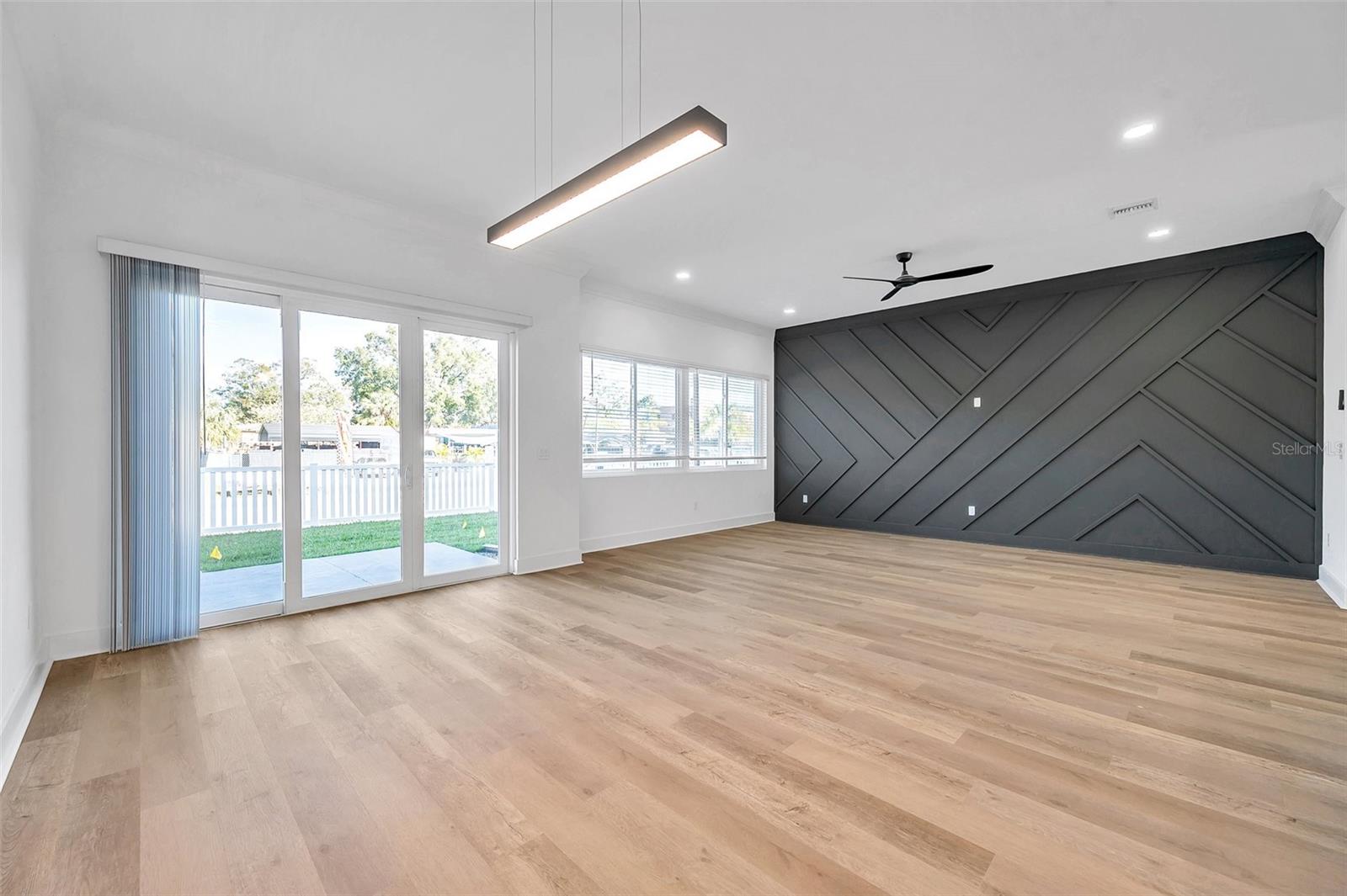 WEST TAMPA TOWNHOMES - Residential Income