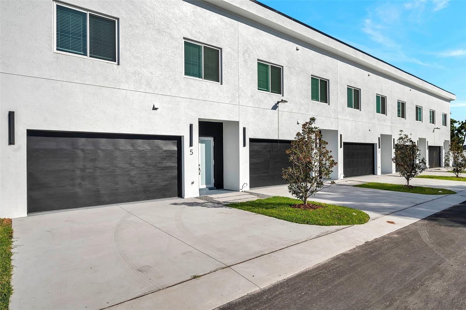 WEST TAMPA TOWNHOMES - Residential Income