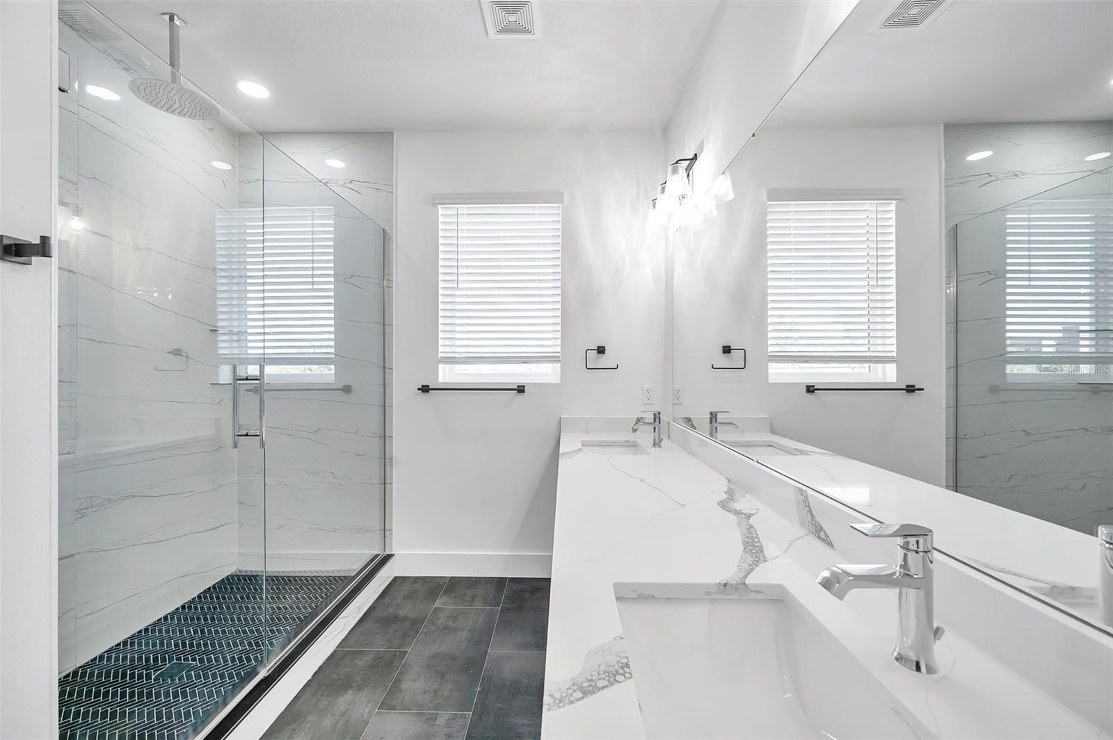 WEST TAMPA TOWNHOMES - Residential Income