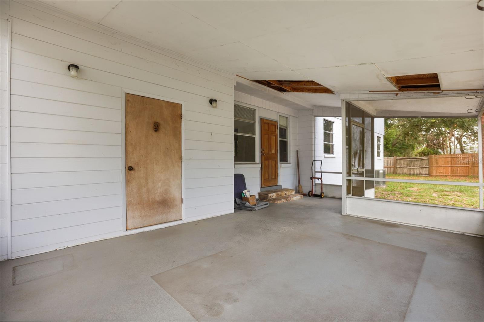 SPORTSMANS PARADISE - Residential