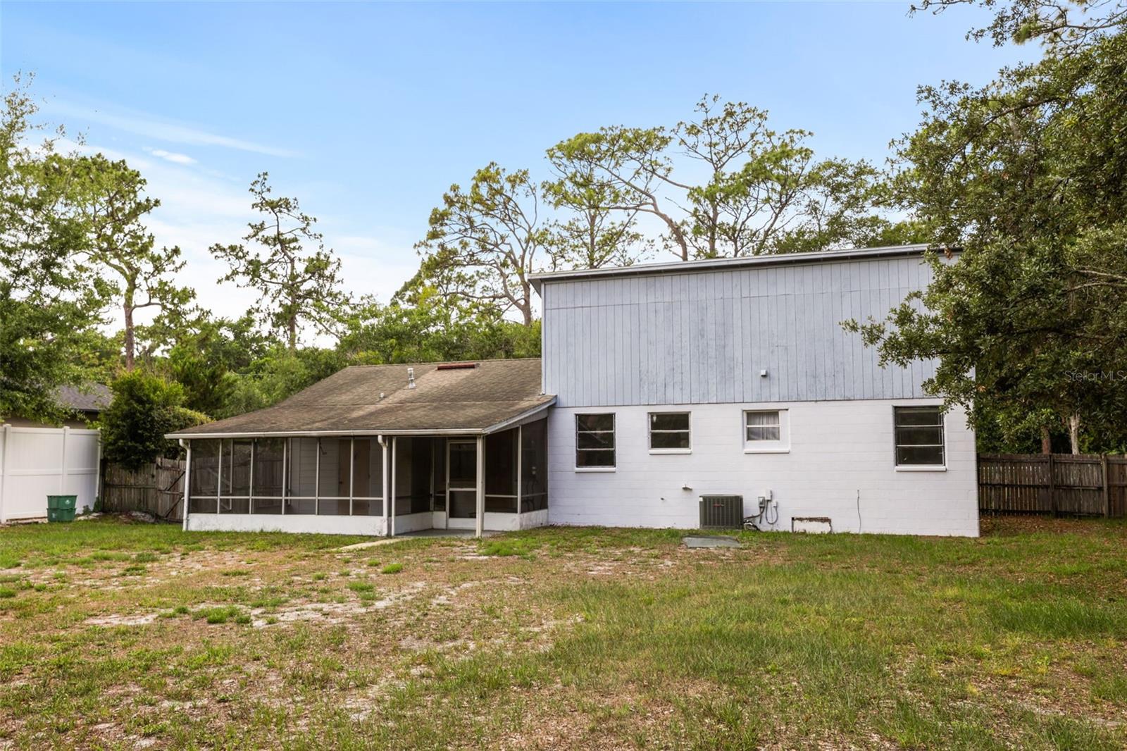 SPORTSMANS PARADISE - Residential
