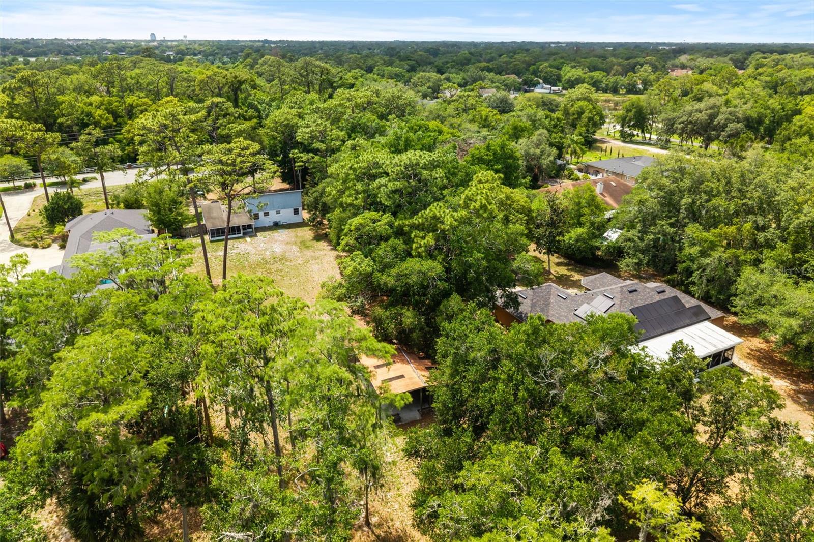 SPORTSMANS PARADISE - Residential
