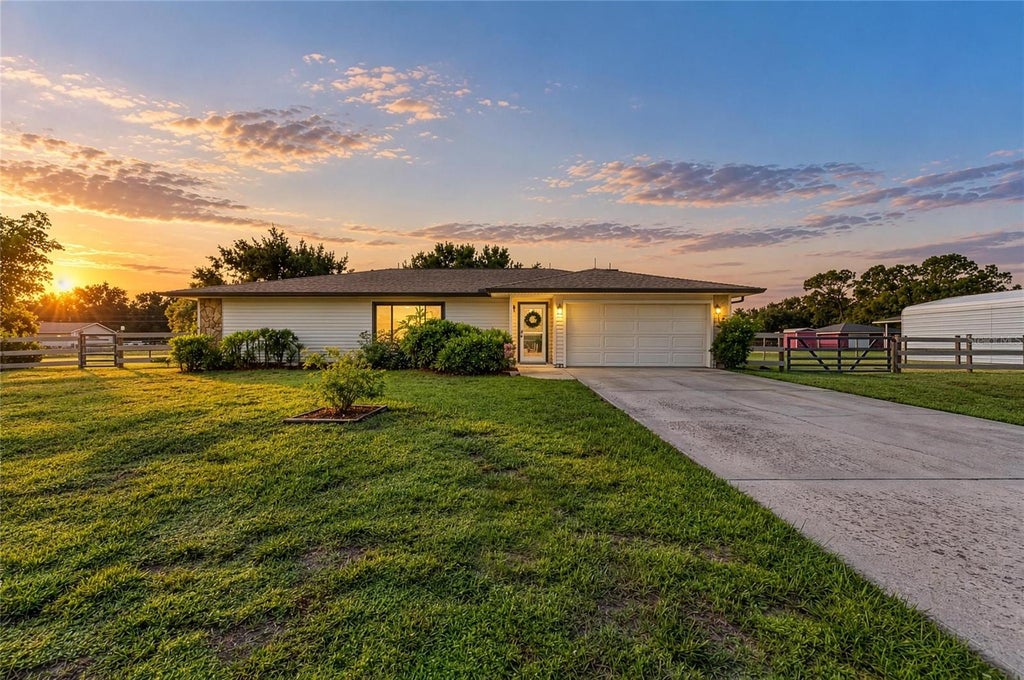 Photo of 22230 26th Avenue E, Bradenton, FL 34211 (MLS # A4704606)