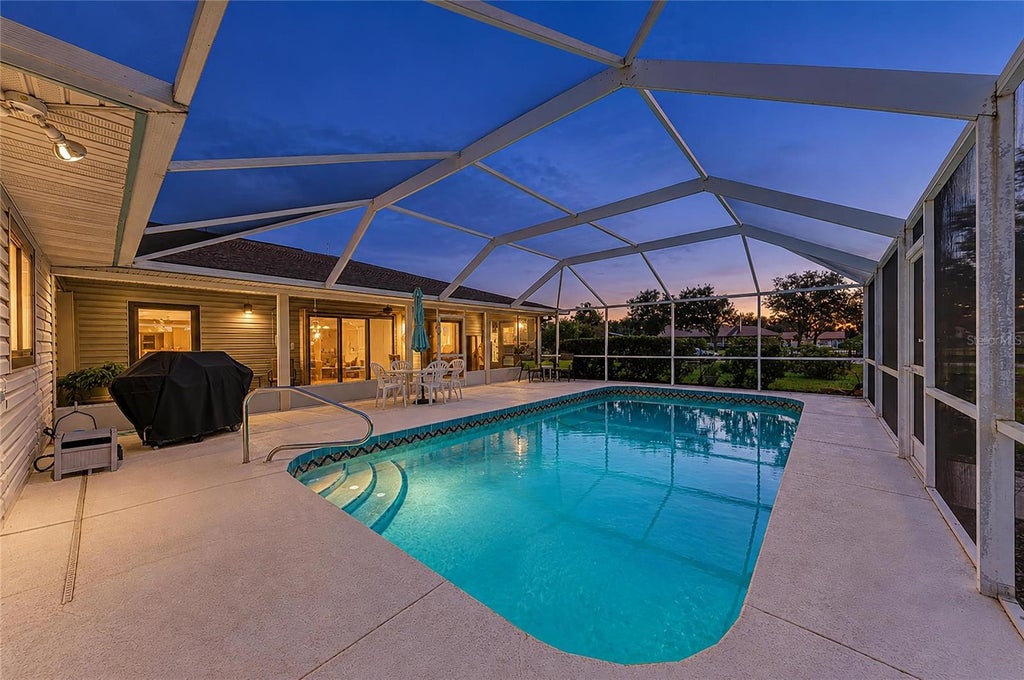 Photo of 22230 26th Avenue E, Bradenton, FL 34211 (MLS # A4704606)