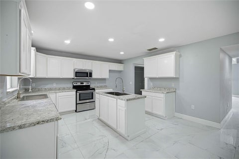 Tiny photo for 4517 SE 31st Place, Ocala, FL 34480 (MLS # OM729512)