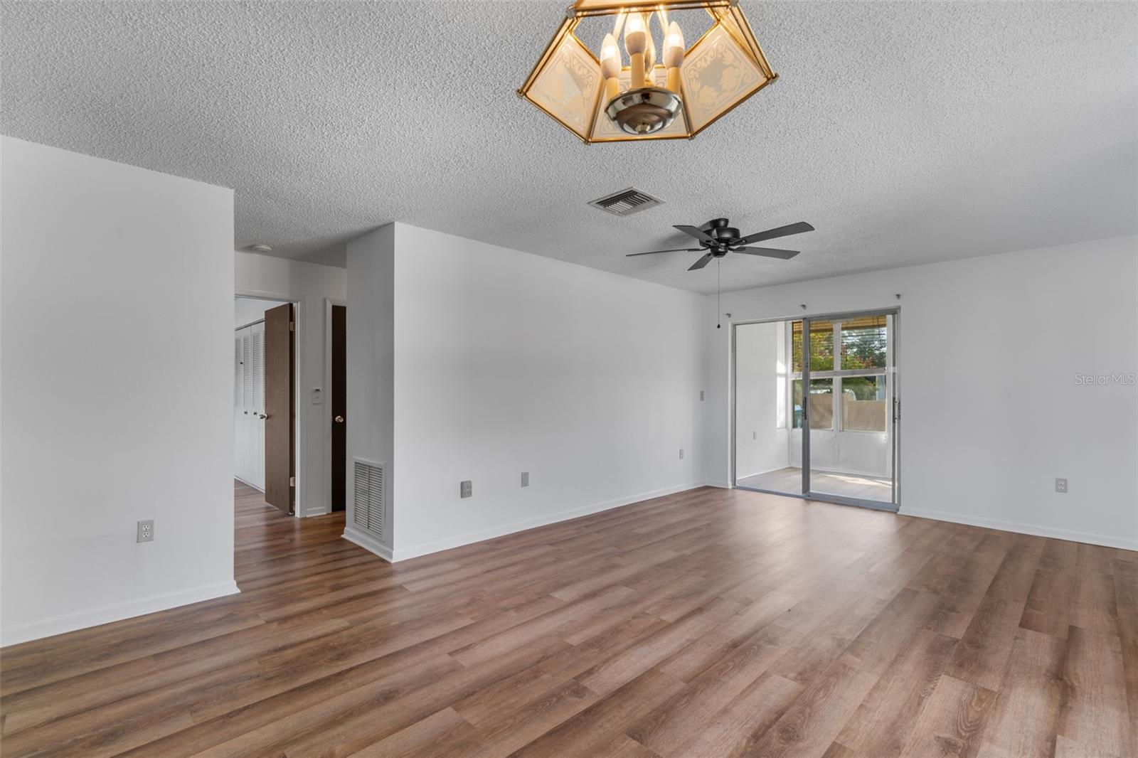 VILLA VILLAR 01-03 PH 02 - Residential