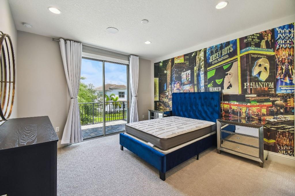 AVALON COVE - Residential