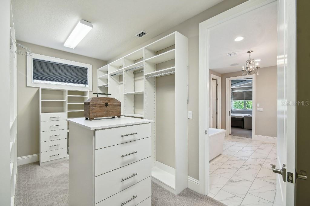 AVALON COVE - Residential